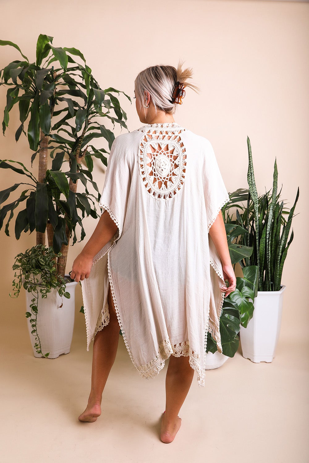 Crochet Border Medallion Back Kimono Ivory